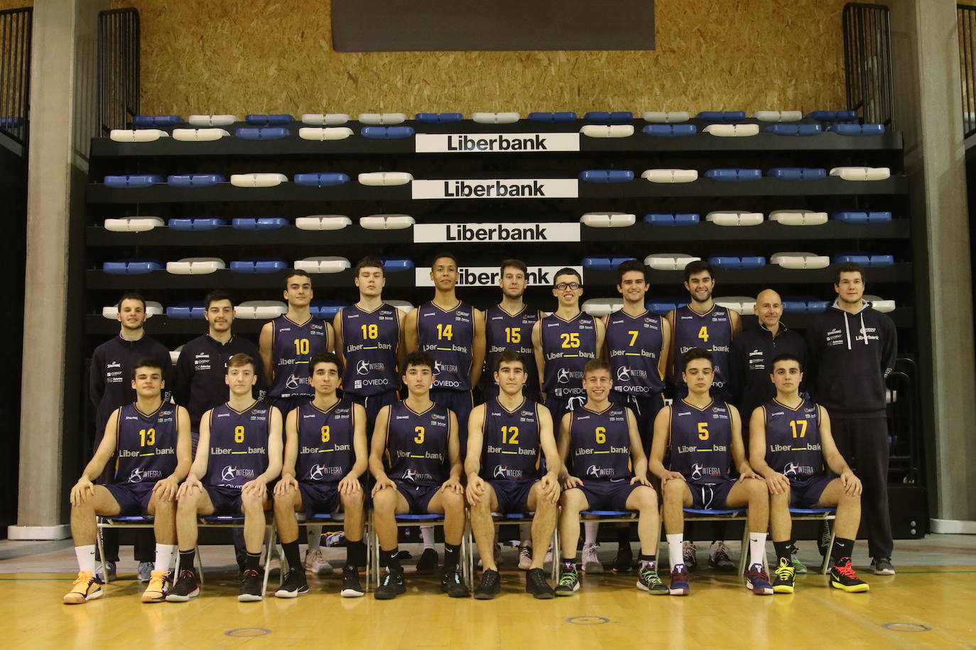 Fotos Oviedo Baloncesto, uno de los clubes más multitudinarios de la